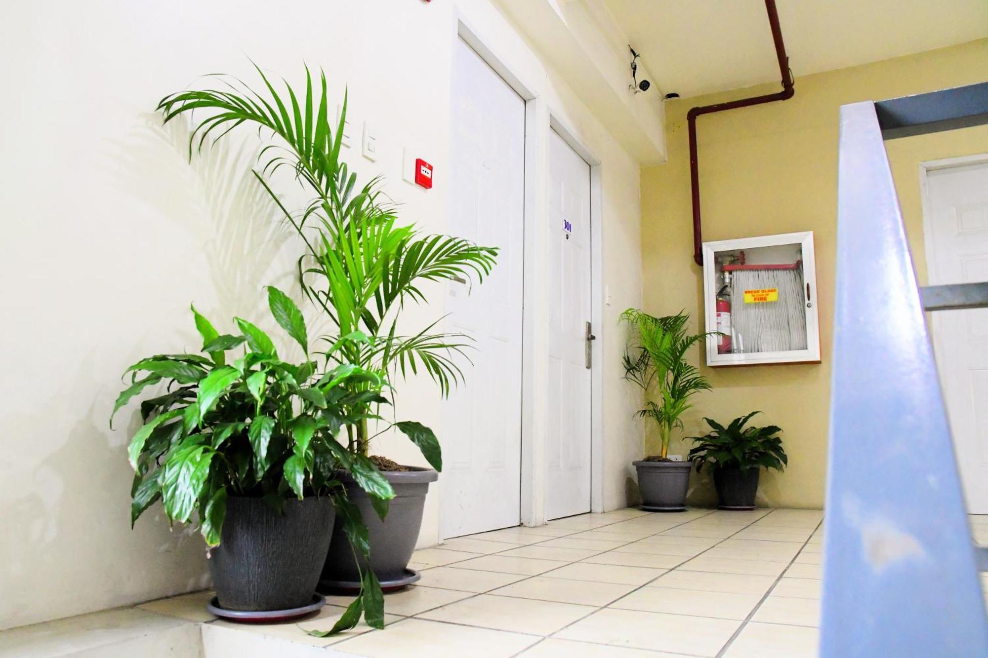 Arzo Hotel Makati Makati City Exterior photo